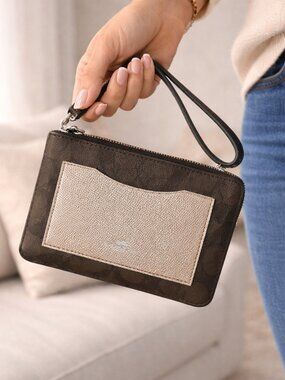 Coach Signature Canvas Wristlet Brown Monogram Colorblock Saffiano Leather